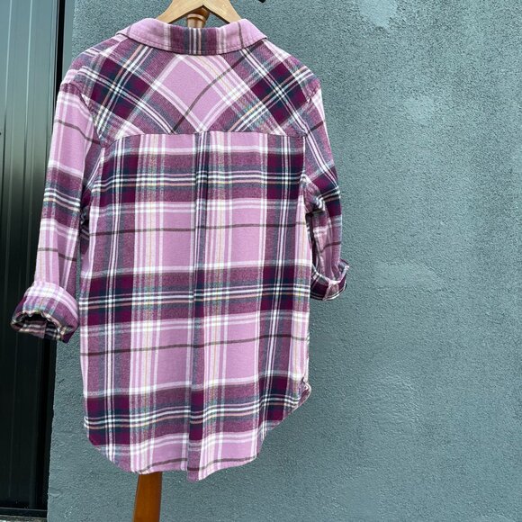 Women's GAP Medium Purple Plaid Long Sleeve Button Down Flannel Shirt - Picture 3 of 16
